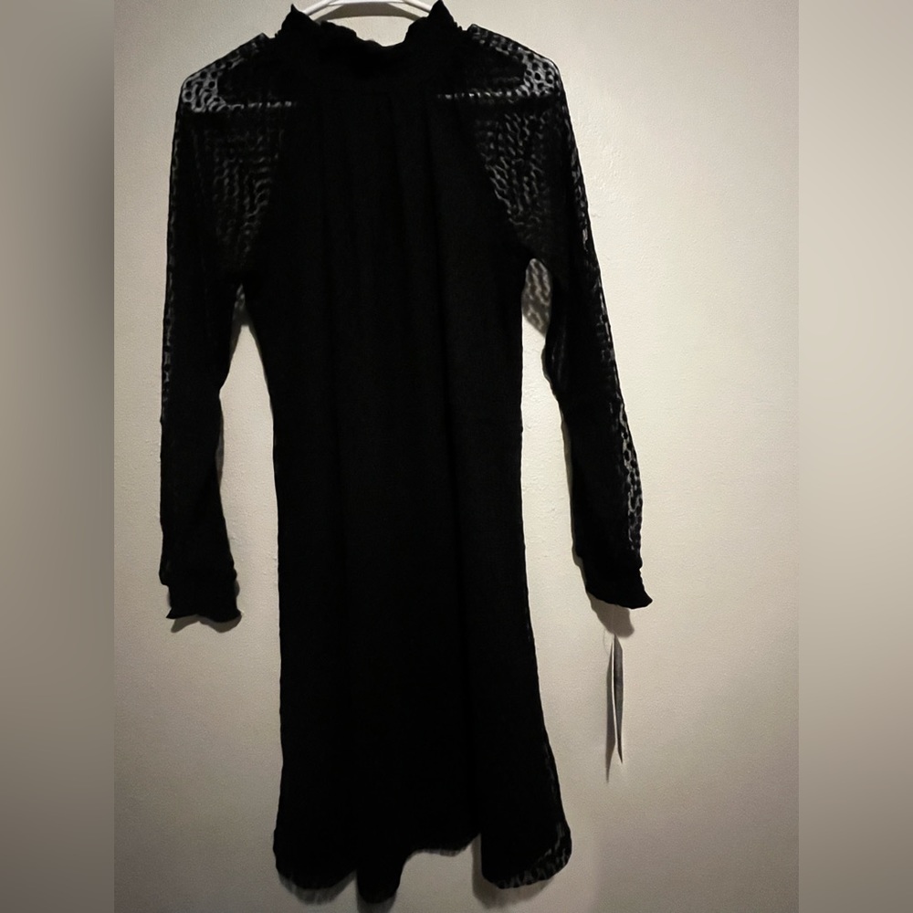 Nina Leonard size M NWT